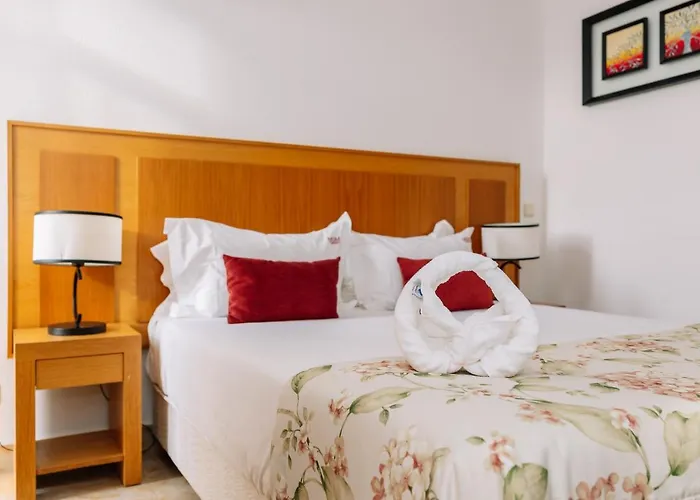 Deluxe Two-Bedroom Apartment