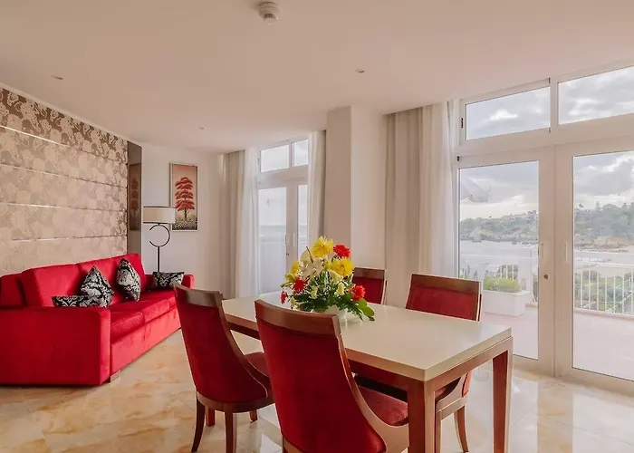 Deluxe Two-Bedroom Apartment